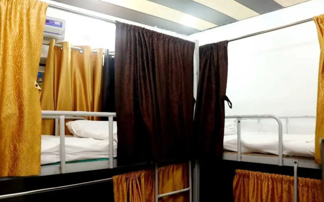 Hotel 4u