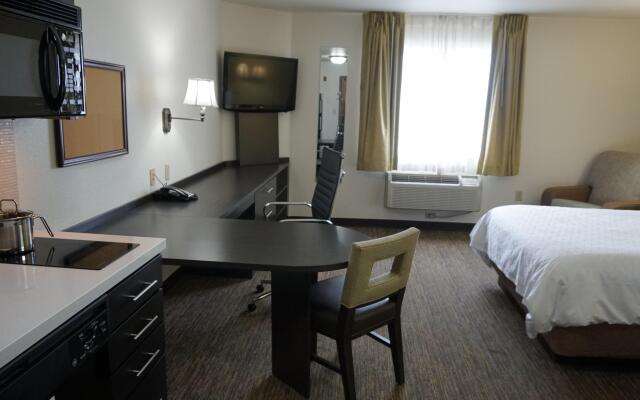 Candlewood Suites Tulsa