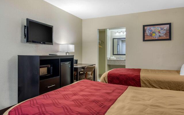 Econo Lodge Freeport - Brunswick Area