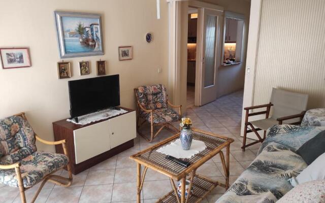 Nice studio apartment by the sea (AMA:00000005367)