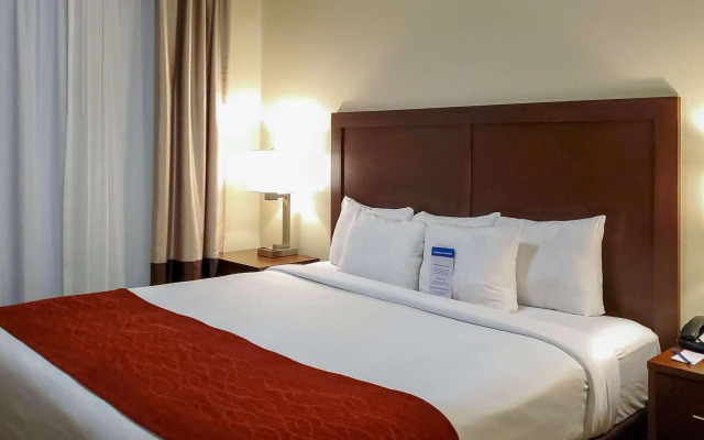 Comfort Inn & Suites Tempe Phoenix Sky Harbor Airport