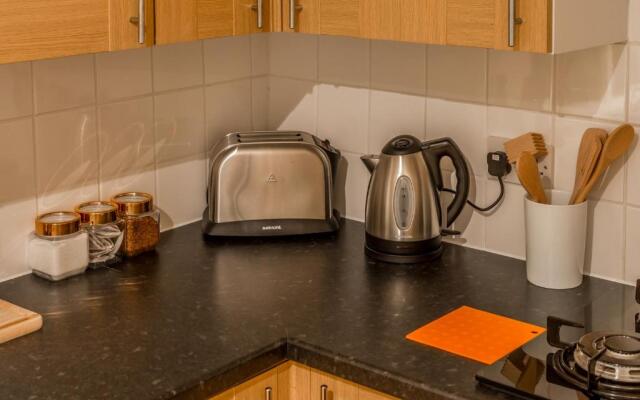 WhiteGates Apartment