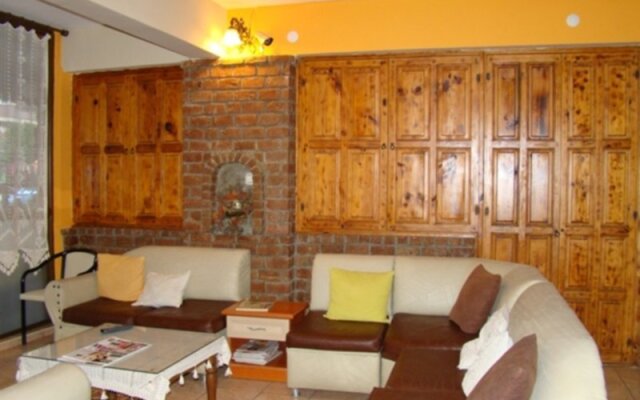 Ozcakil Hotel & Pension