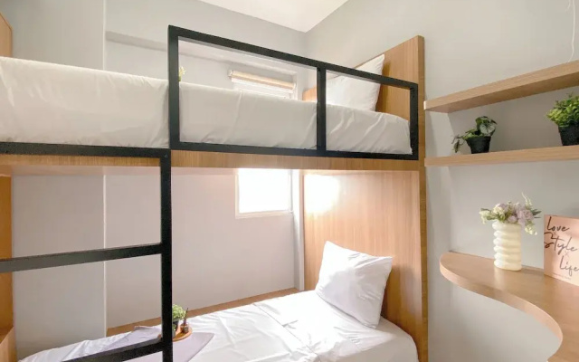 Trendy 2Br At Apartment Green Pramuka City