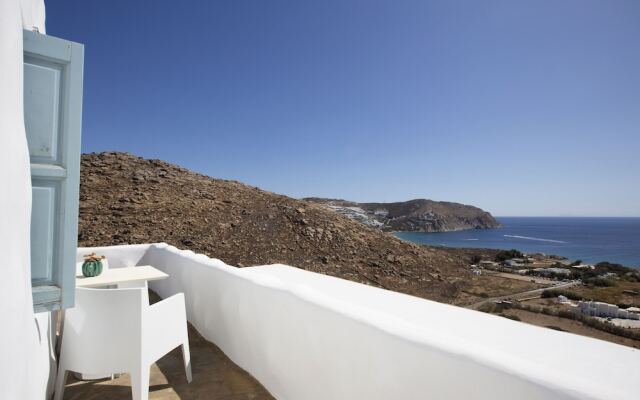Villa Aerie - Sweeping Sea Views, Eclectic Style by Villarentalsgr
