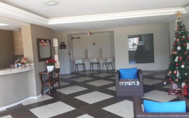 Apto Ingleses à 50mts da praia