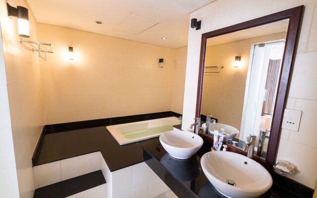 Luxury Penthouse 4BRS City Centre