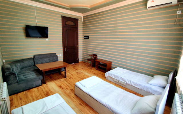O'zbek Hotel