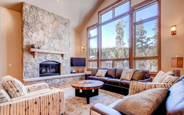 Riverwood 4 Bedroom Home by RedAwning