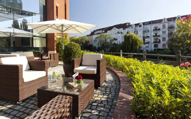 Abion Villa Suites