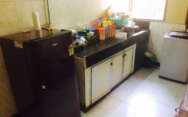 Near Airport 1Rk Shared Apartment Clean And Comfortable Stay