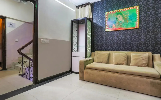 OYO Flagship 80574 Royal Galaxy