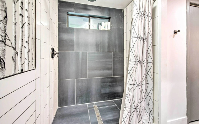 Pet-friendly Pocono Pines Rental w/ Hot Tub!