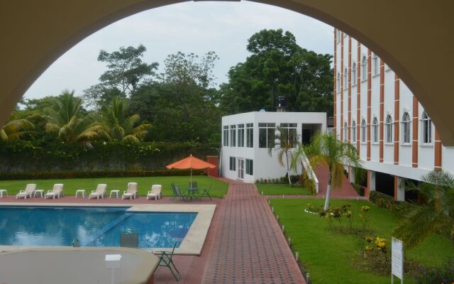 Hotel Baez Paraiso