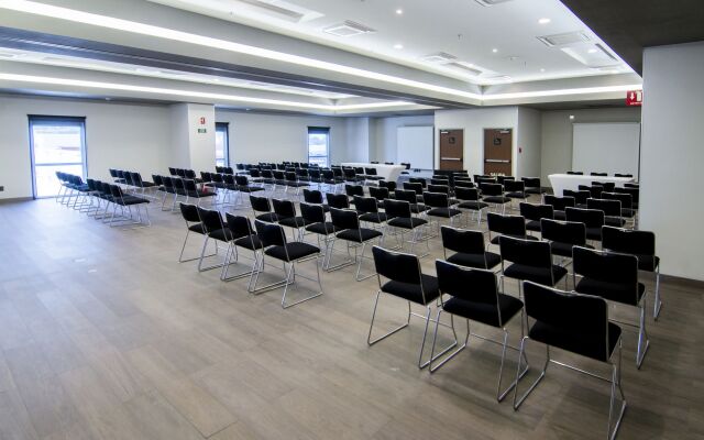 City Express Plus by Marriott Ciudad de México Mundo E