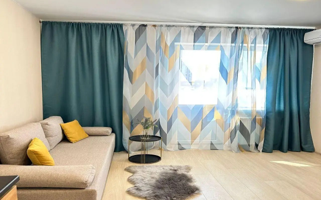 2-комнатная квартира в центре города на улице Мечникова 41/53