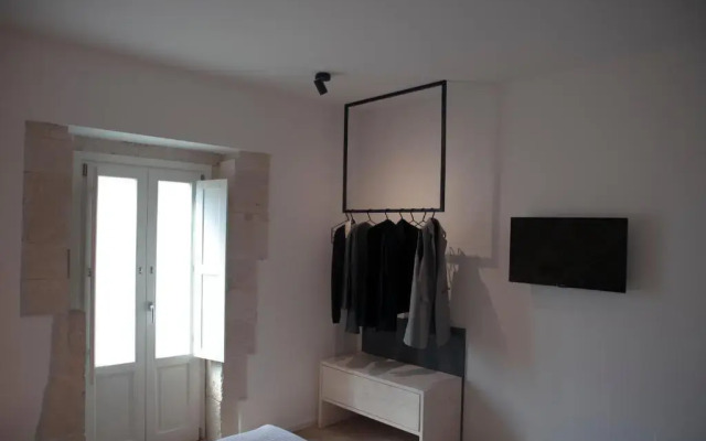 4 Elements Boutique Home