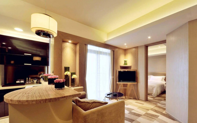 Royal Suites & Tower