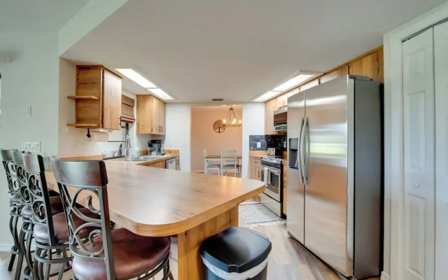 Walk to Lake: Geataway w/ Yard in Inverness