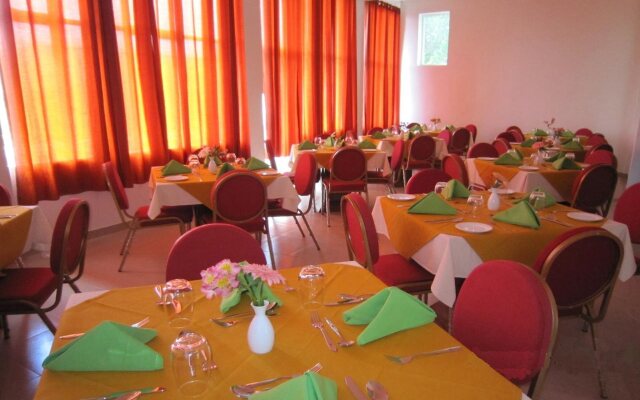 Auslink Hotel