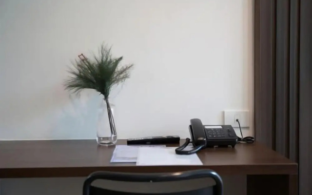 Botanic Service Room @ Impact Muang Thong Thani (SHA Certified)