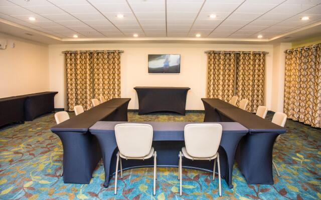 Candlewood Suites : Overland Park - W 135th St by IHG