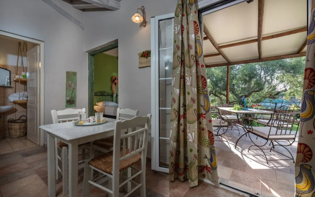 Ilyessa Cottages