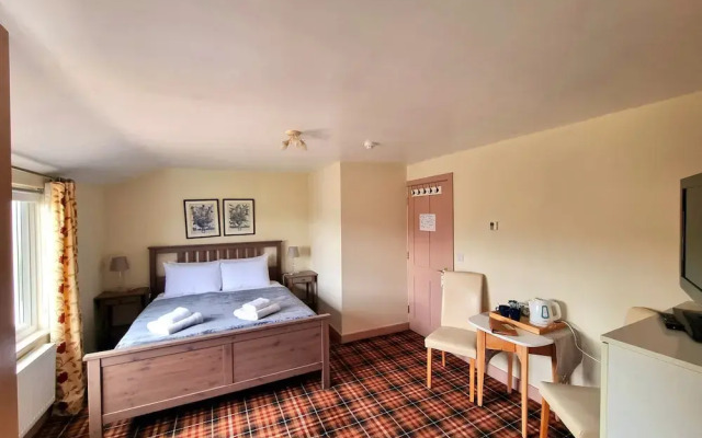 Oak Tree Rooms