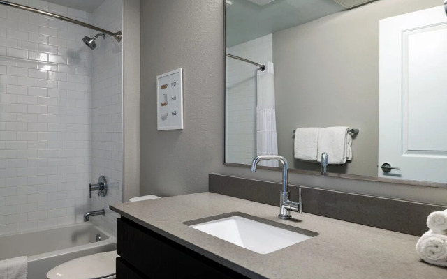 Stay Alfred at Dylan