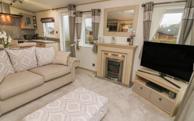 Lancaster Lodge