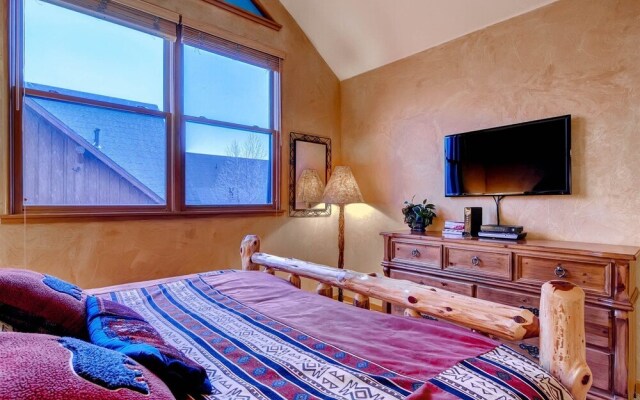 Black Bear Lodge 3 Bedroom Condo in River Run Village