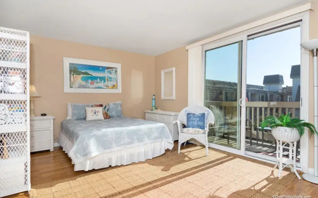 Pacific Palms