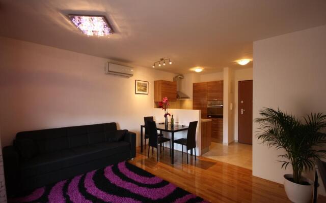Apartments Maja
