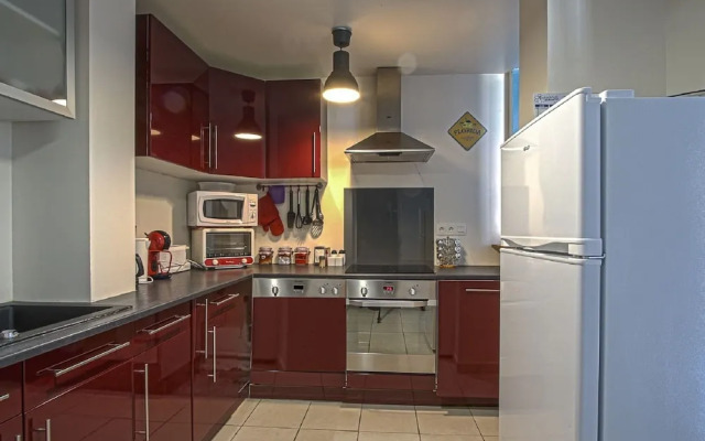 Tasteful Apartment in Comes With Terrace