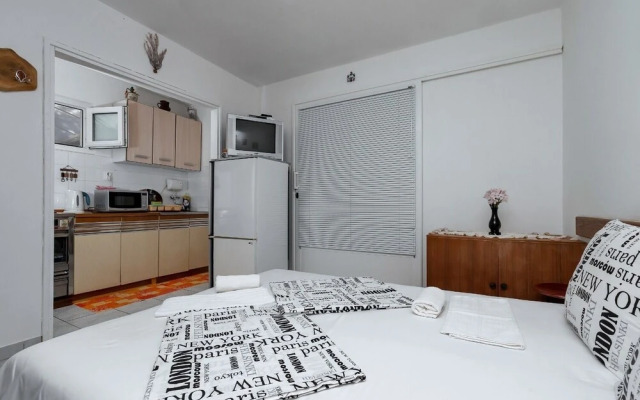 Vlatko - Affordable & Cosy - SA1