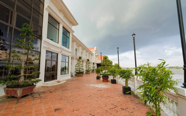 Chuong Duong Hotel