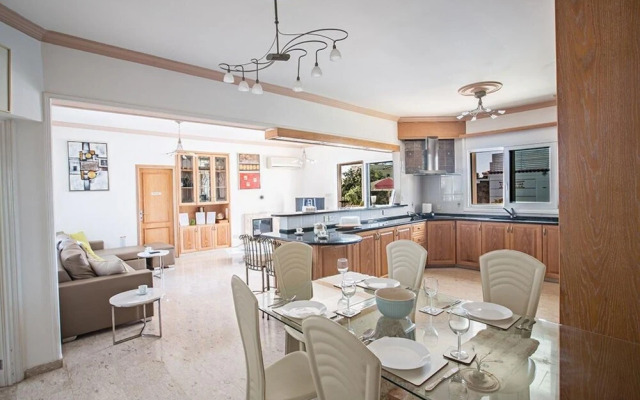 Papas Villa AQ An75