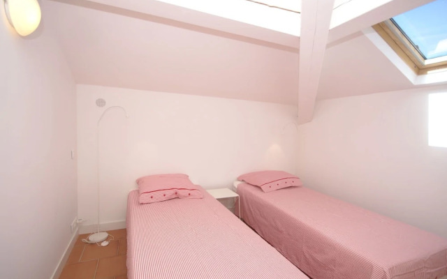 Lavish Holiday Home in Saint-Tropez near Beach