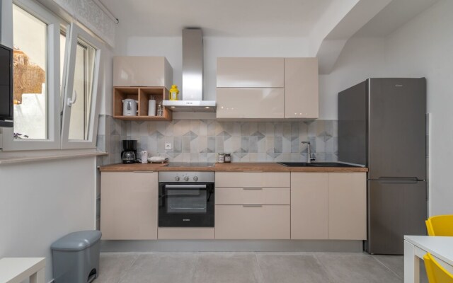 House Polus