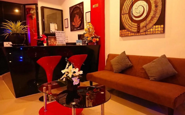 Red Sapphire Hotel