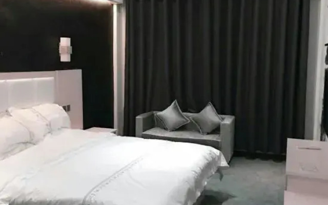 Qixian Lafeng Theme Hotel