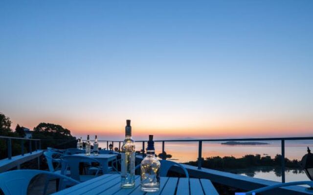Suzhou Xishan egret waterfront Hostel
