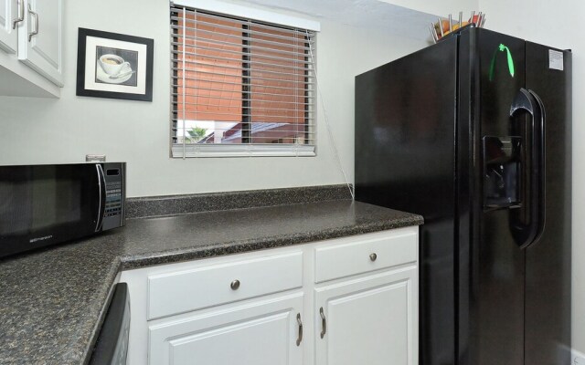 Runaway Bay 234 - 1435430