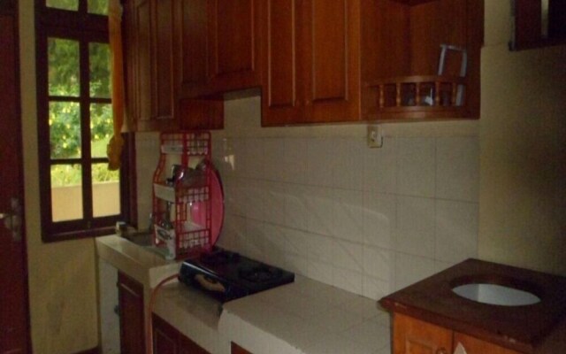 Villa Kota Bunga Allamanda