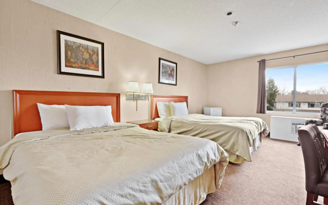 Niagara Lodge & Suites