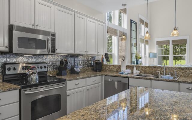 1285 Laurel Grove 'seabatical'