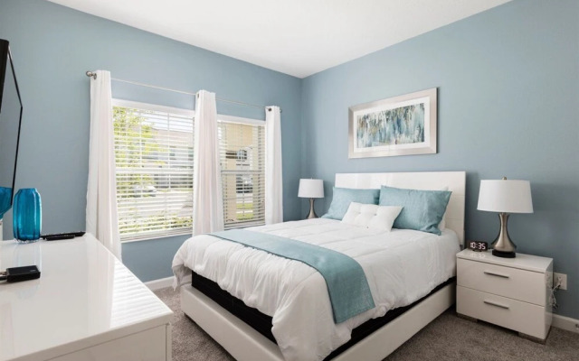 4BR 3BA ChampionsGate  Townhome