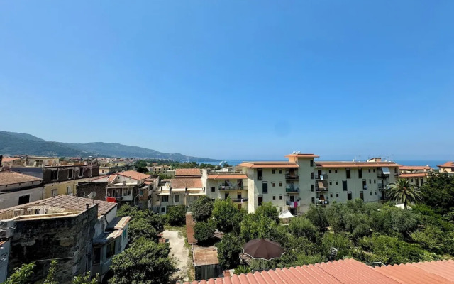 YourHome - La Famiglia Apartment