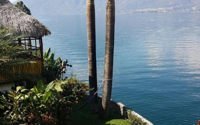 Hotel & Restaurant Jinava Bay