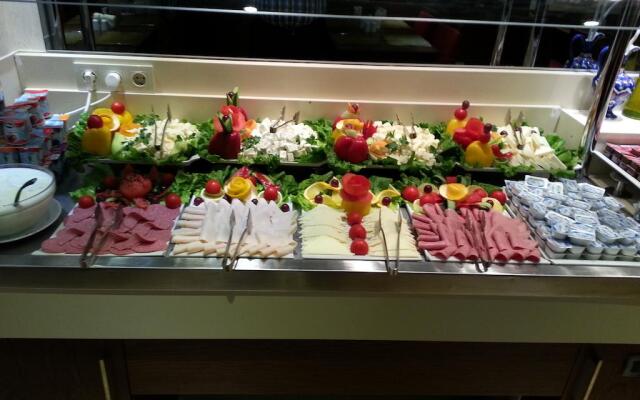 Seres Hotel Old City